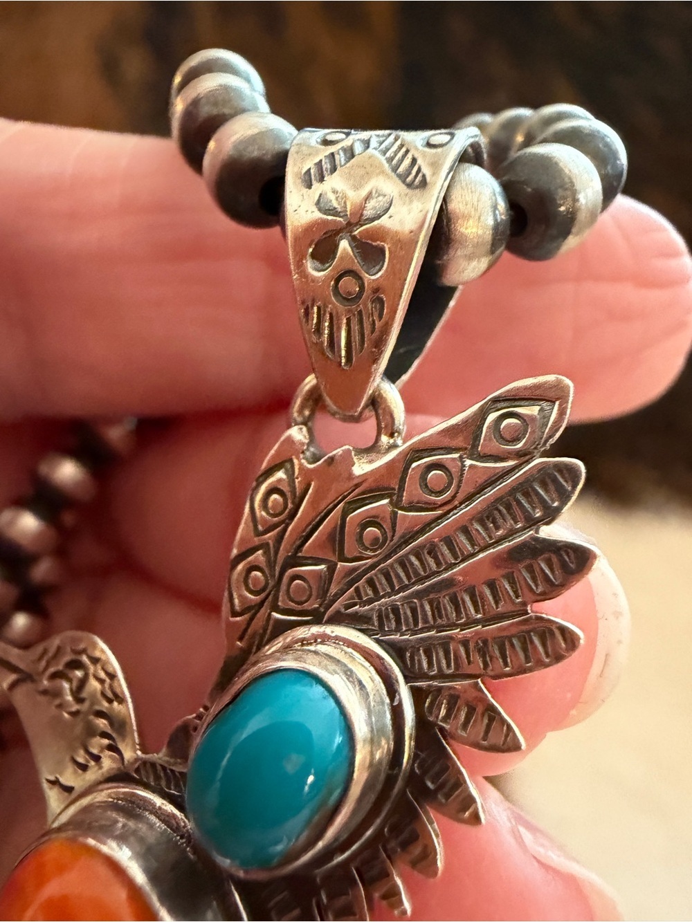 ❤️ Spiny Oyster & Kingman Turquoise Hand Stamped Sterling Hummingbird Pendant - Picture 5 of 14